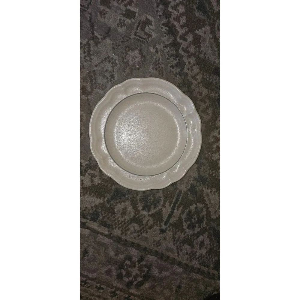 Vintage Pfaltzgraff Dinnerware. Heirloom Pink Floral scalloped edges set of 4
